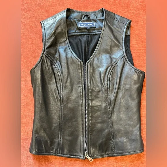 Saguaro Black Leather Vest. - Picture 6 of 7